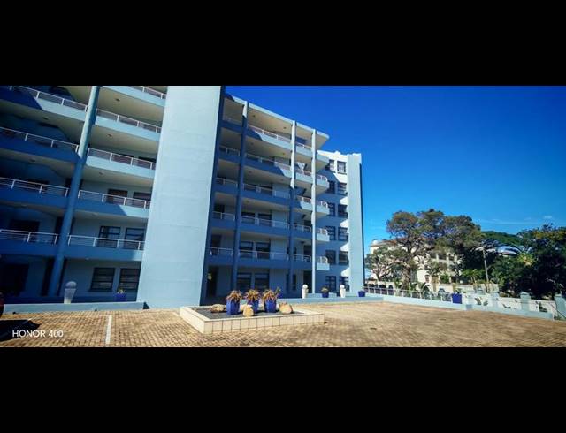 4 BEDROOM APARTMENT FOR SALE IN MARGATE NORTH BEACH